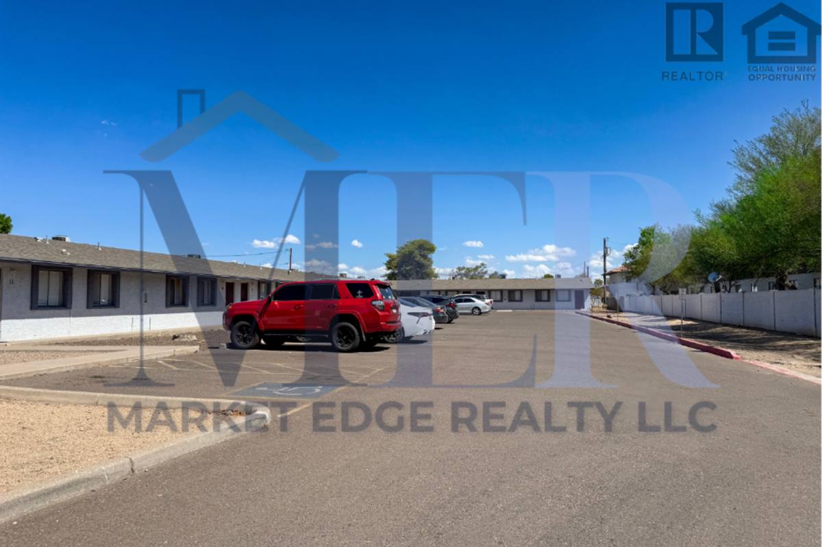 Apartment for rent at 15605 N 29th St, Phoenix, AZ 85032