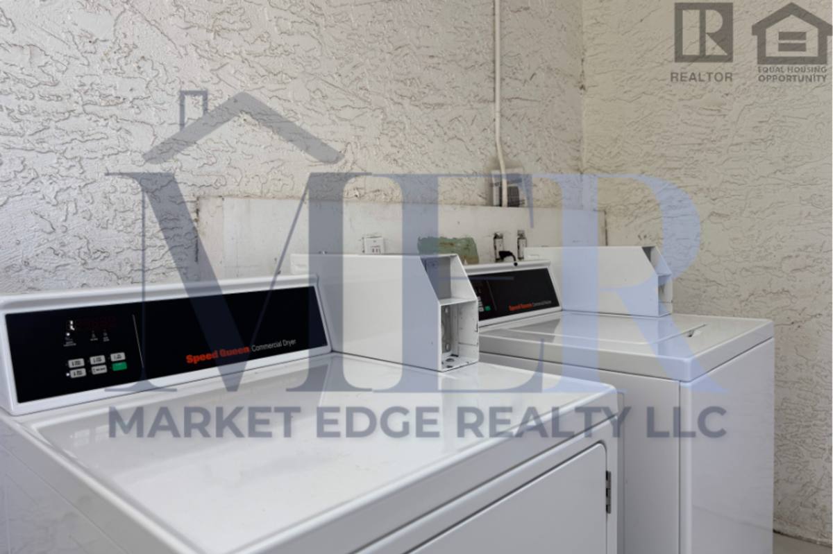 Apartment for rent at 15605 N 29th St, Phoenix, AZ 85032