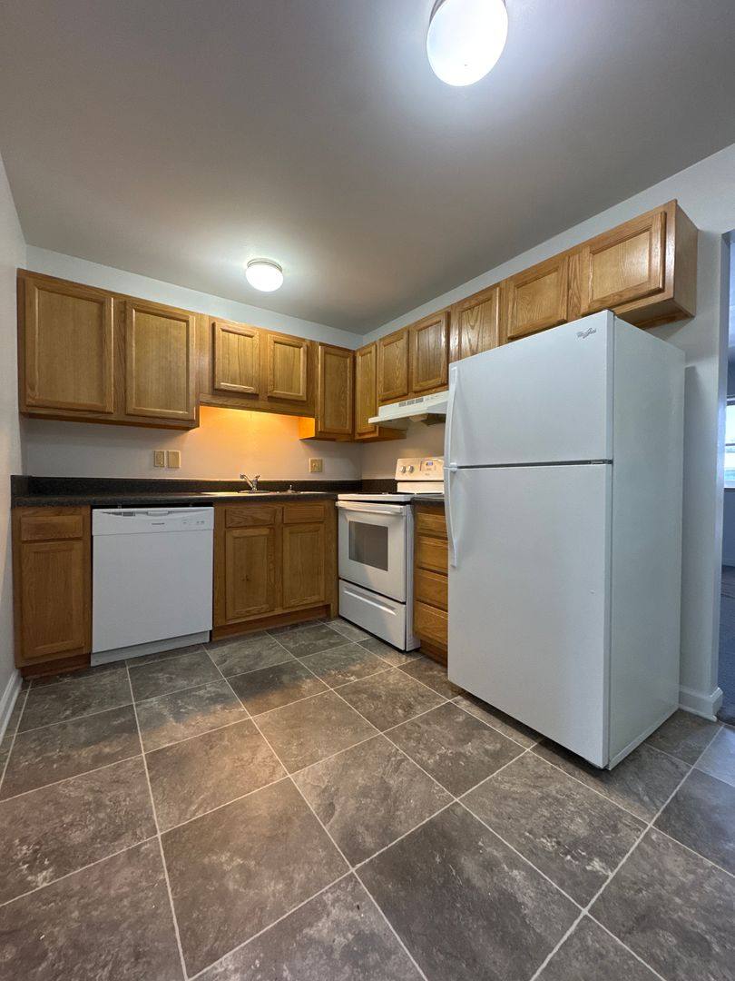 Apartment for rent at 717 Sterling Rd SW, Roanoke, VA 24014