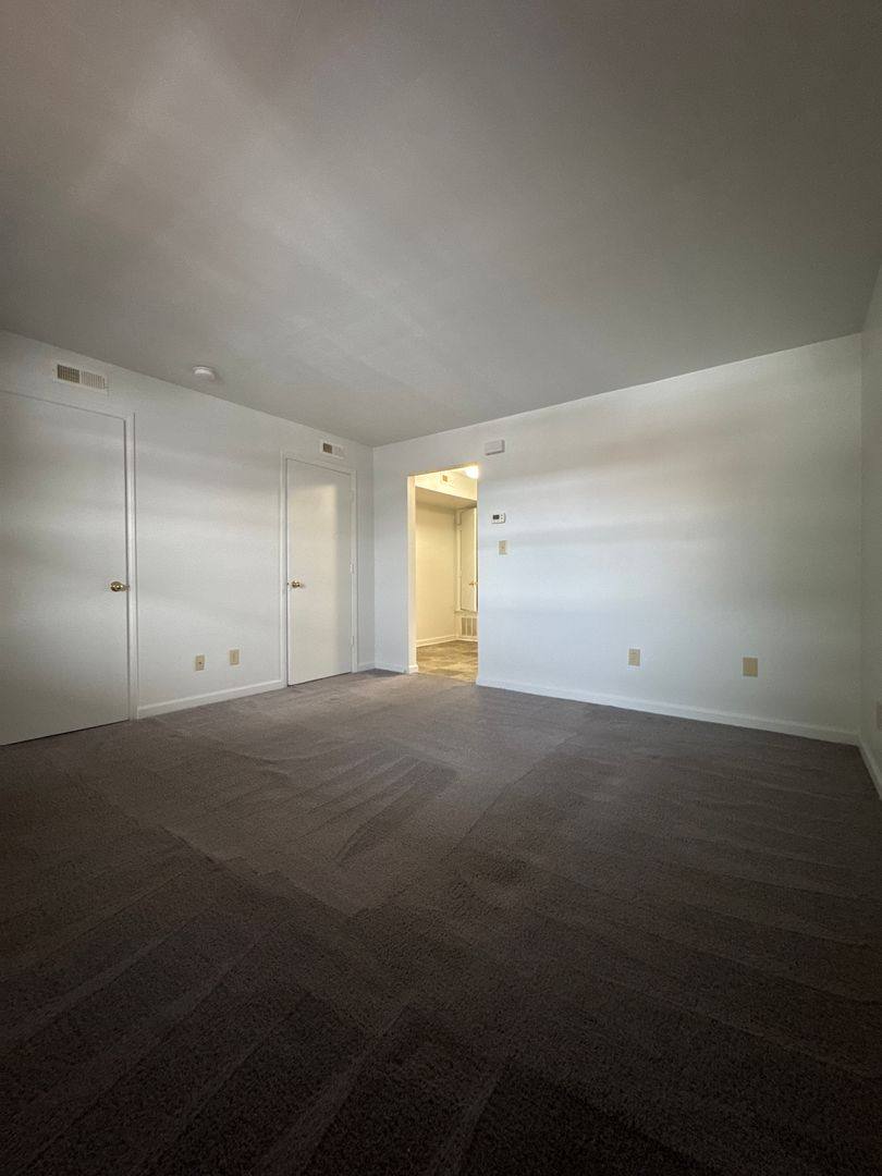 Apartment for rent at 717 Sterling Rd SW, Roanoke, VA 24014