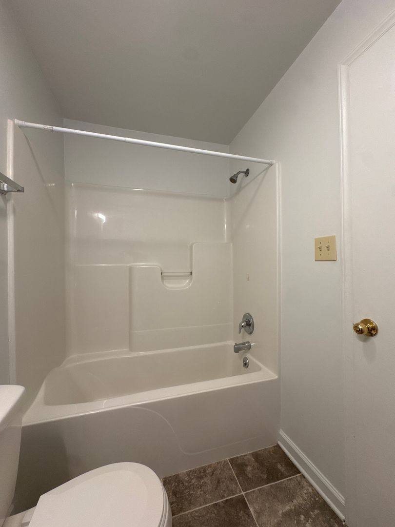Apartment for rent at 717 Sterling Rd SW, Roanoke, VA 24014