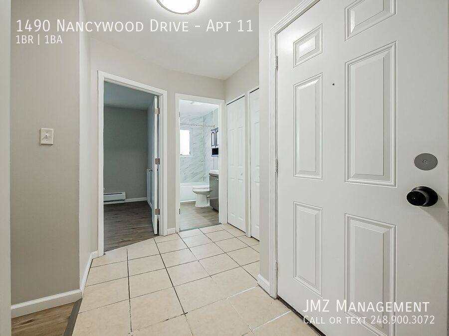 Apartment for rent at 1490 Nancywood Dr #11, Waterford, MI 48327