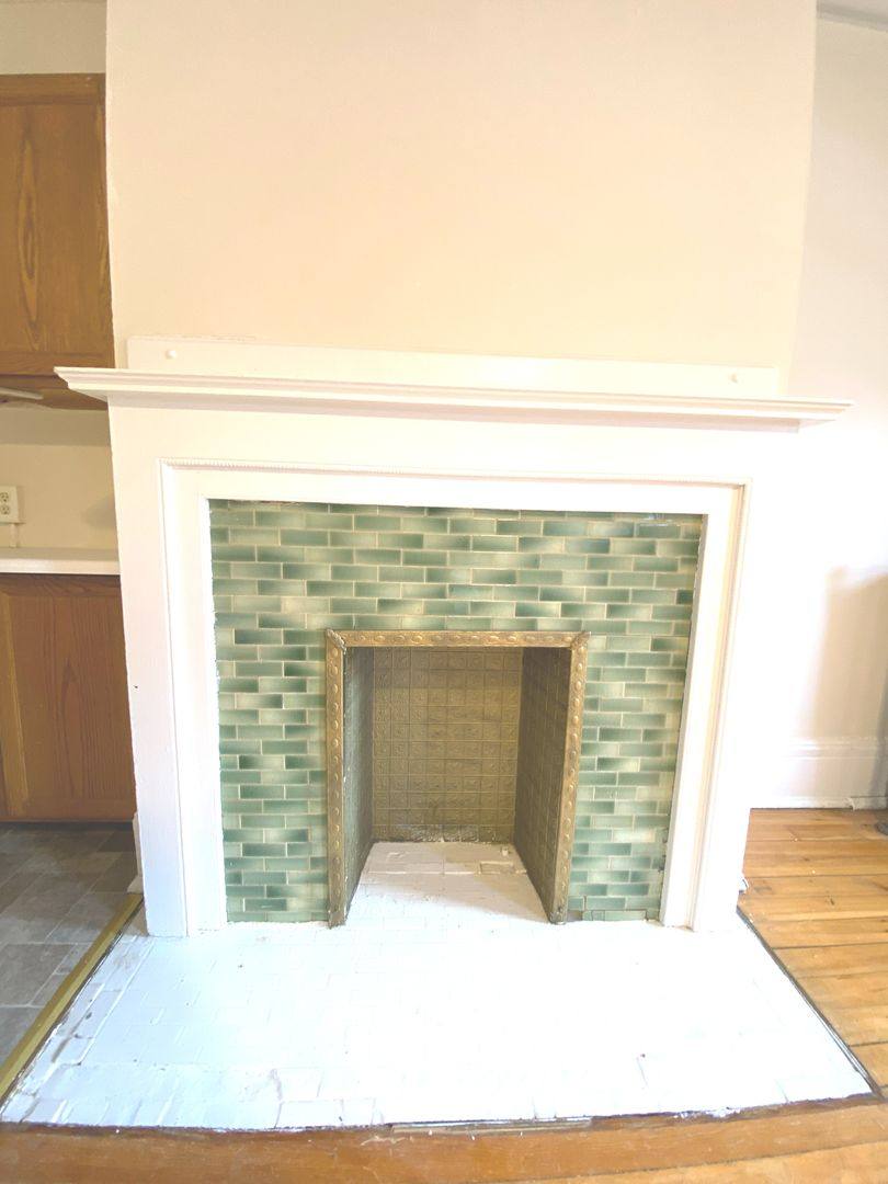 Apartment for rent at 918 E Knapp St, Milwaukee, WI 53202