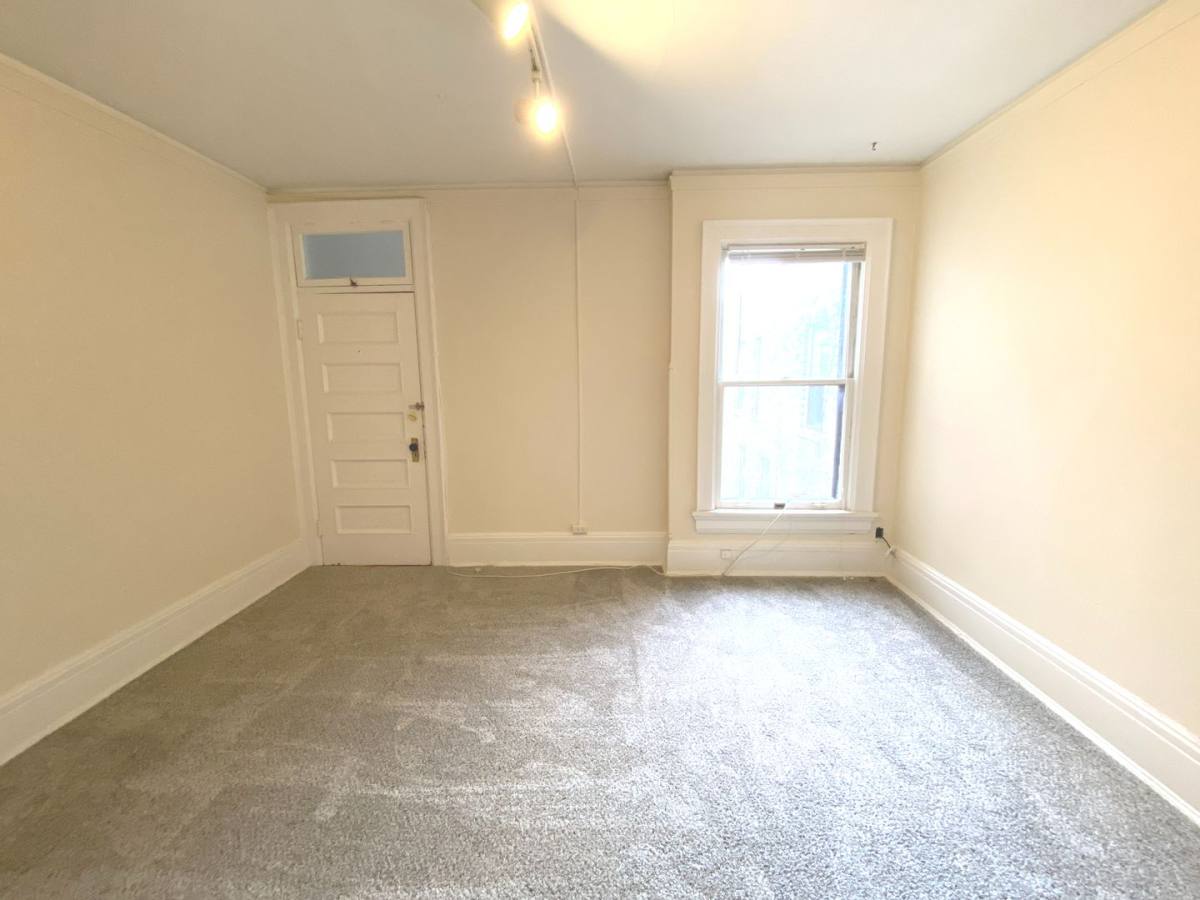 Apartment for rent at 918 E Knapp St, Milwaukee, WI 53202