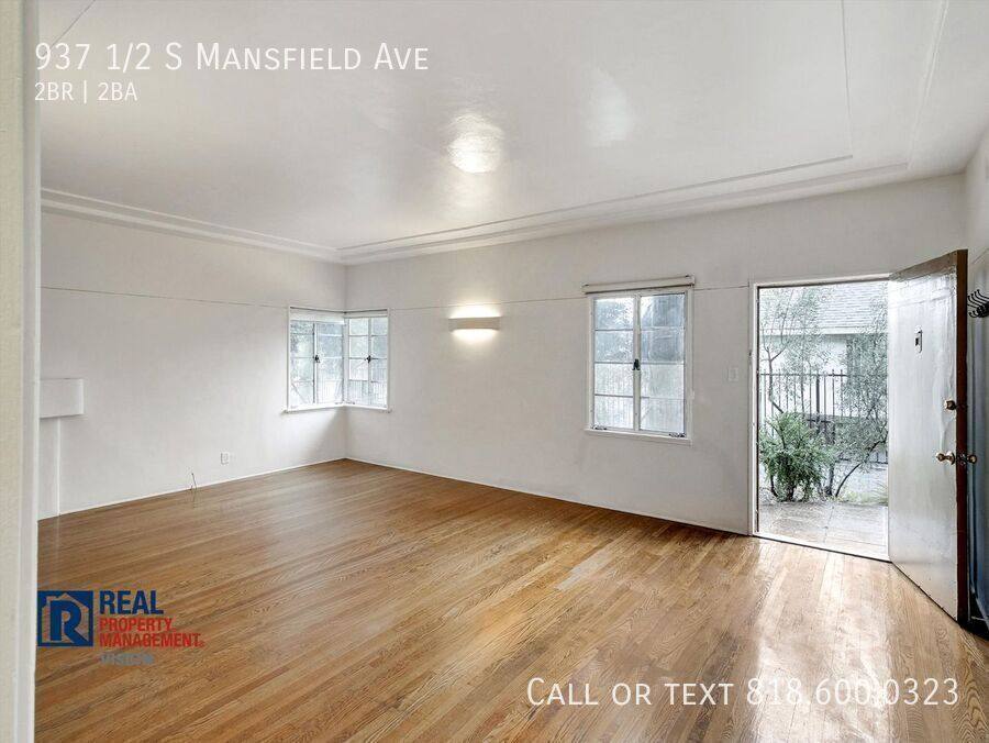 Townhouse for rent at 937 1 2 S Mansfield Ave, Los Angeles, CA 90036