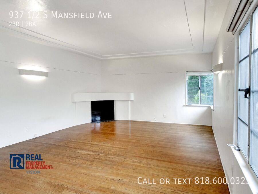 Townhouse for rent at 937 1 2 S Mansfield Ave, Los Angeles, CA 90036