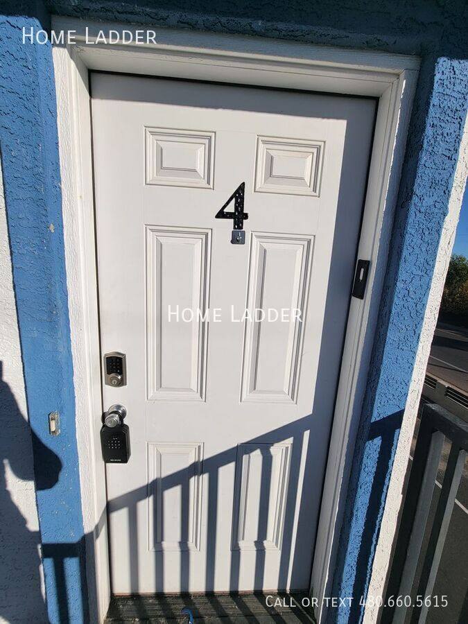Apartment for rent at 2301 N 27th St #4, Phoenix, AZ 85008