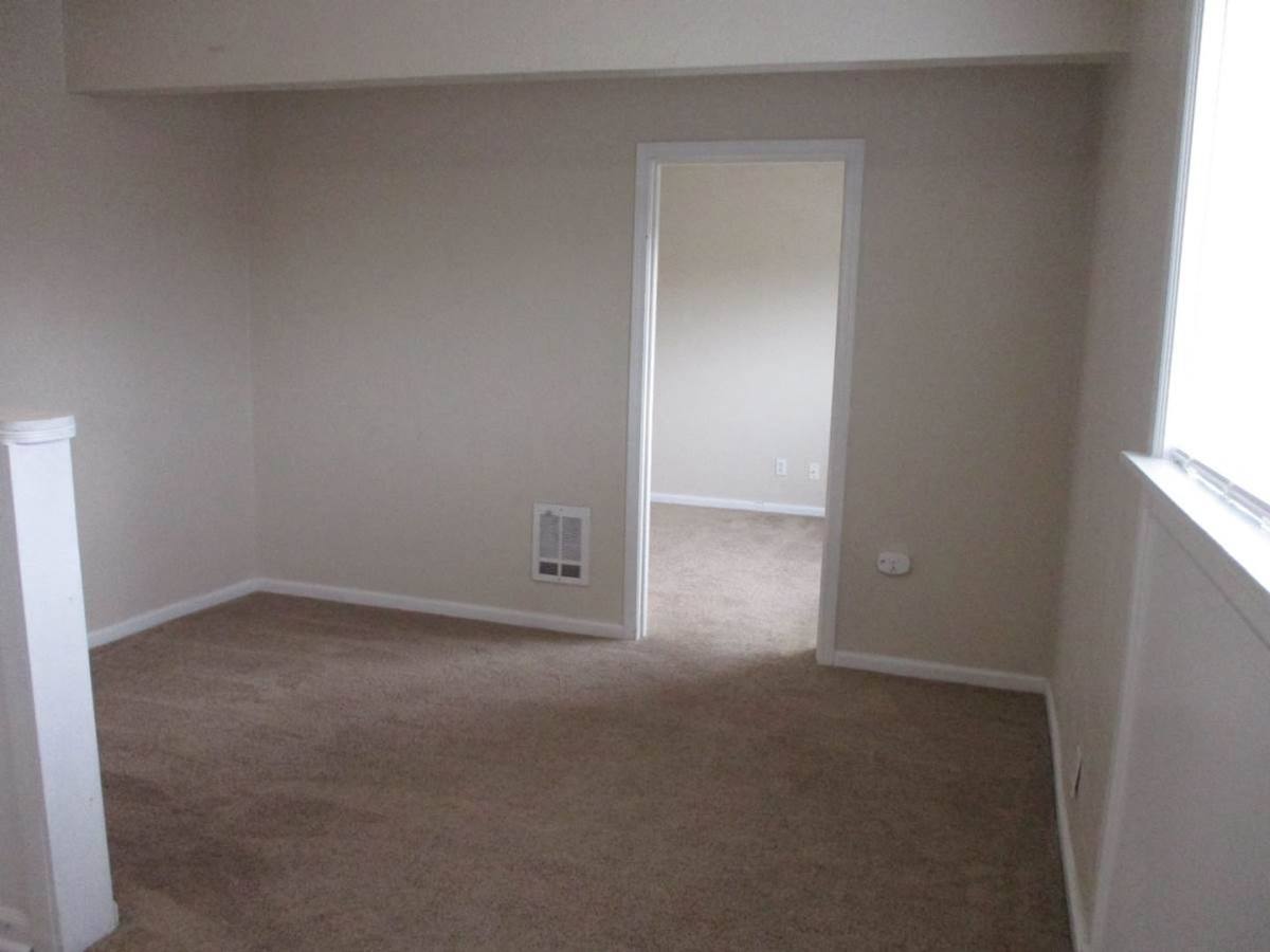 Apartment for rent at 817 So 11th St, Tacoma, WA 98405