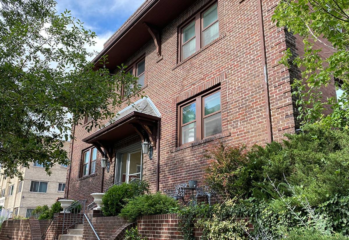 Apartment for rent at 1060 N Logan St, Denver, CO 80203