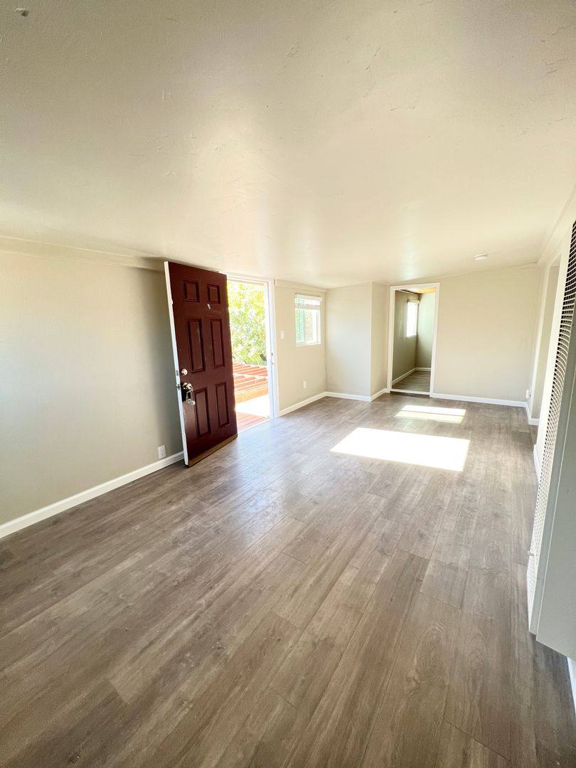 Apartment for rent at 1786 N Coast Highway 101, Encinitas, CA 92024