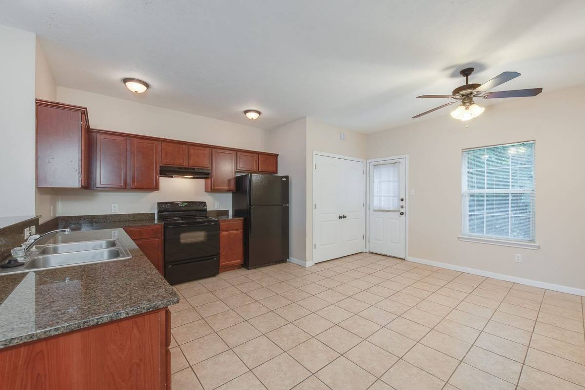 Townhouse for rent at 3613 S Hampton Court, Bryan, TX 77801