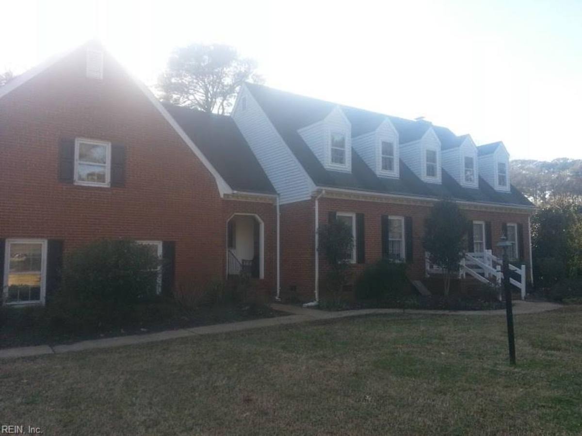 House for rent at 5135 Lake Shores Rd, Virginia Beach, VA 23455