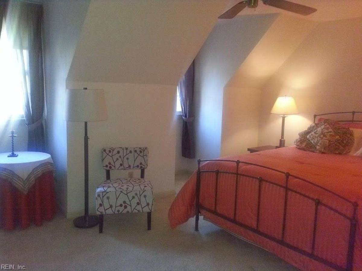 House for rent at 5135 Lake Shores Rd, Virginia Beach, VA 23455