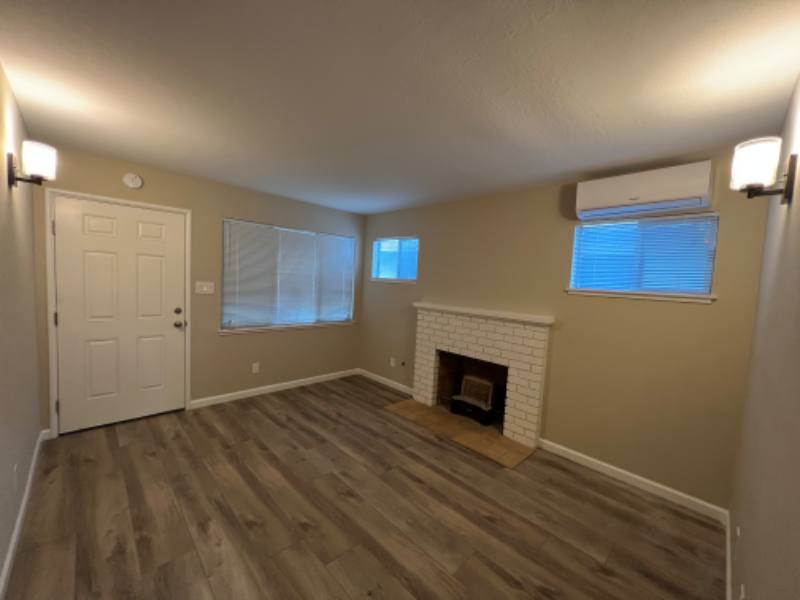 Apartment for rent at 1373 Columbia St, Pittsburg, CA 94565