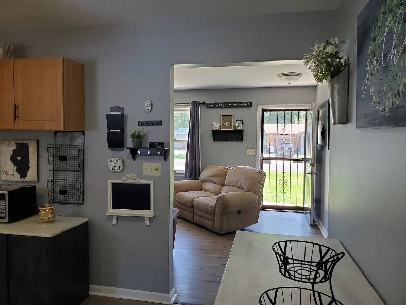 House for rent at 807 Walnut St, Mahomet, IL 61853