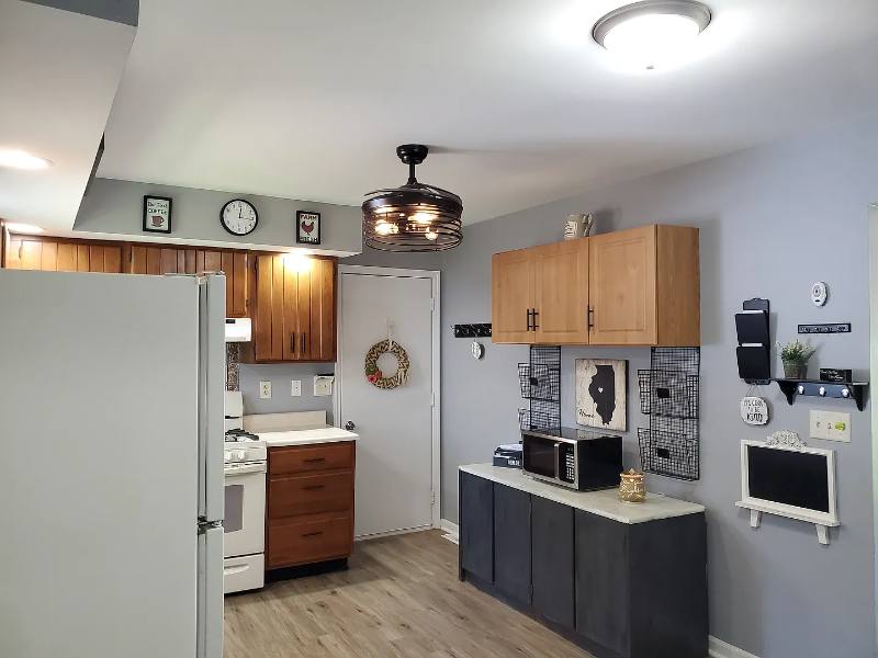 House for rent at 807 Walnut St, Mahomet, IL 61853