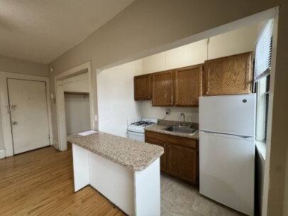 Apartment for rent at 900 Centennial Place #23, Minneapolis, MN 55404