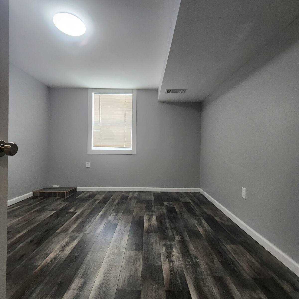 Apartment for rent at 6510 Killarney St, Clinton, MD 20735