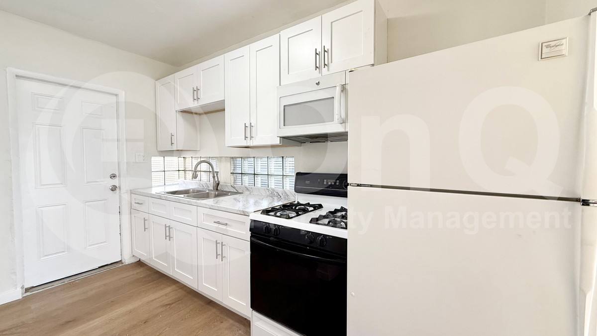 Apartment for rent at 3931 N Longview Ave #2, Phoenix, AZ 85014