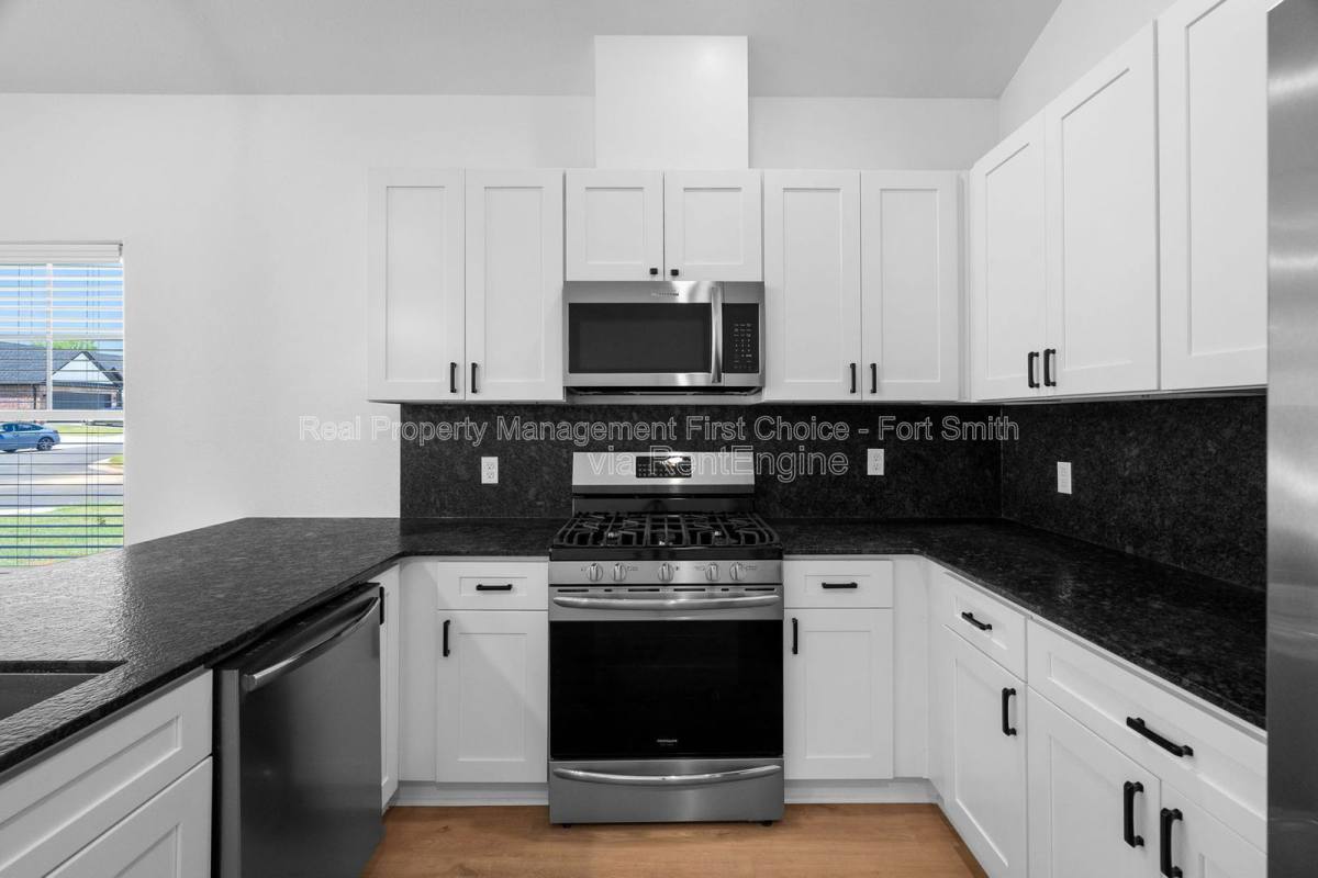 Apartment for rent at 8705 Cantera Dr #B, Fort Smith, AR 72916