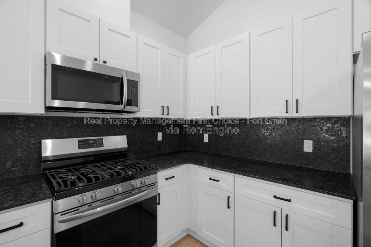 Apartment for rent at 8705 Cantera Dr #B, Fort Smith, AR 72916