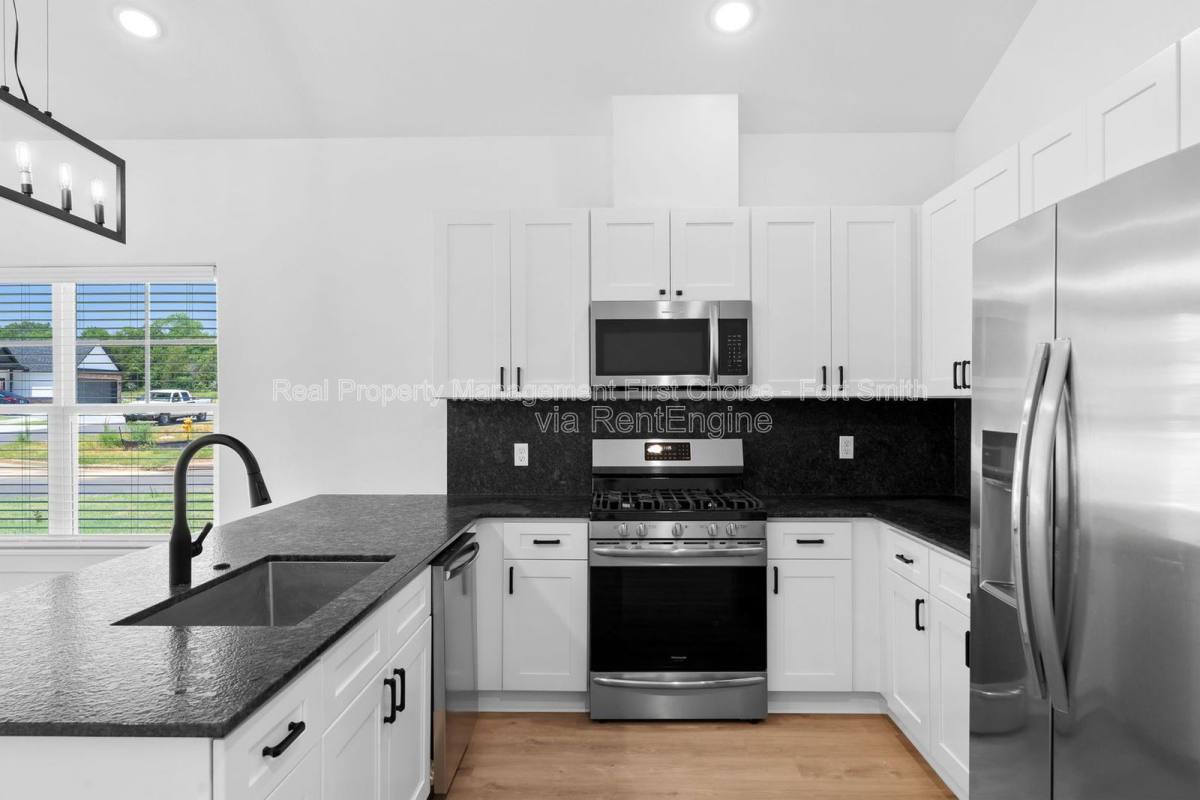 Apartment for rent at 8705 Cantera Dr #B, Fort Smith, AR 72916