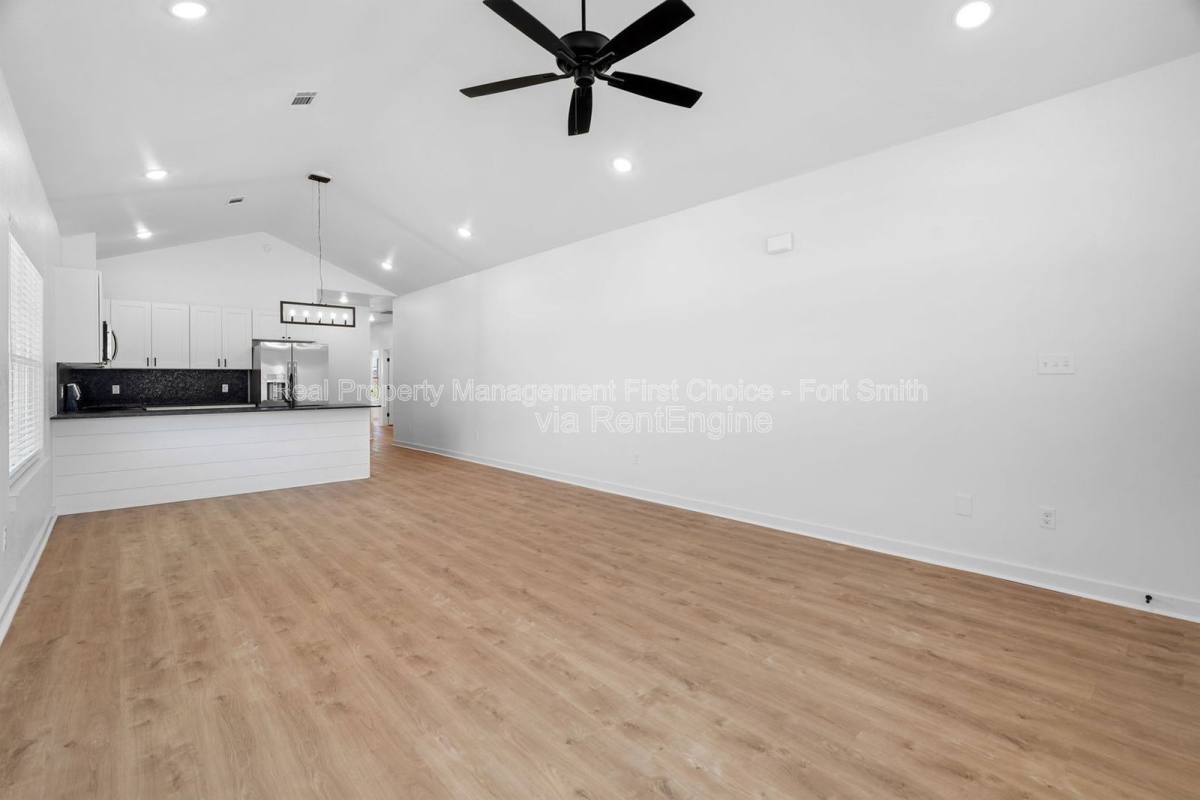 Apartment for rent at 8705 Cantera Dr #B, Fort Smith, AR 72916