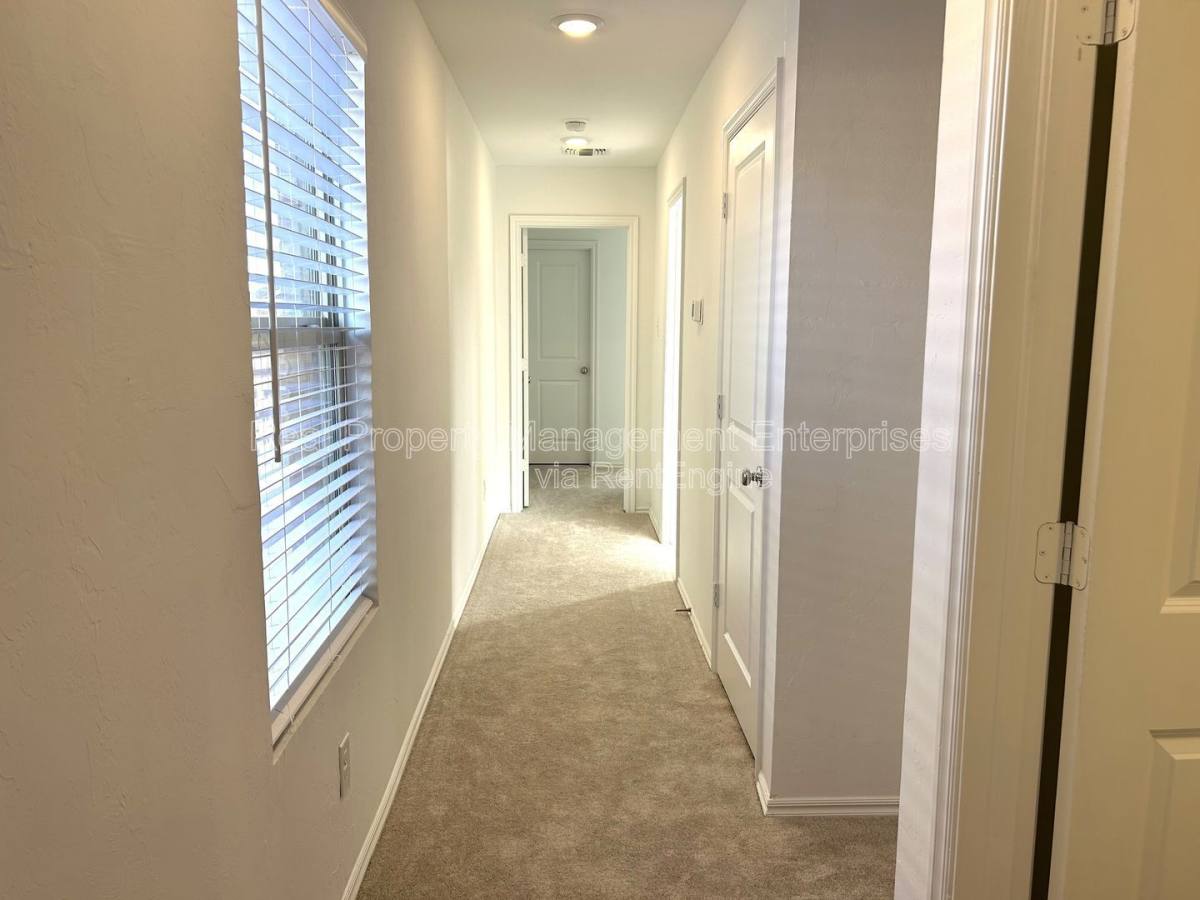 3231 NW 147th Terrace, Oklahoma City, OK 73134 - House For Rent - Image 10