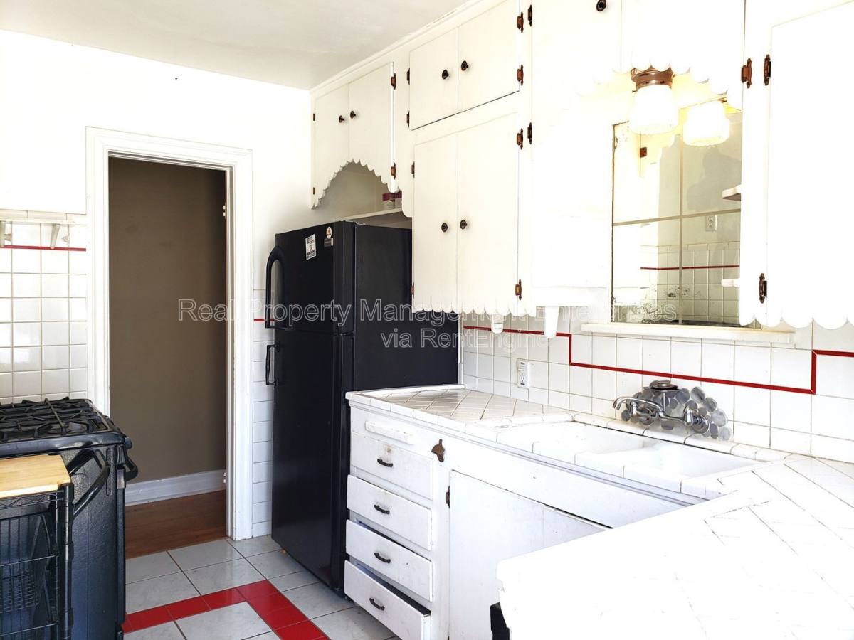 House for rent at 1112 NW 44th St, Oklahoma City, OK 73118