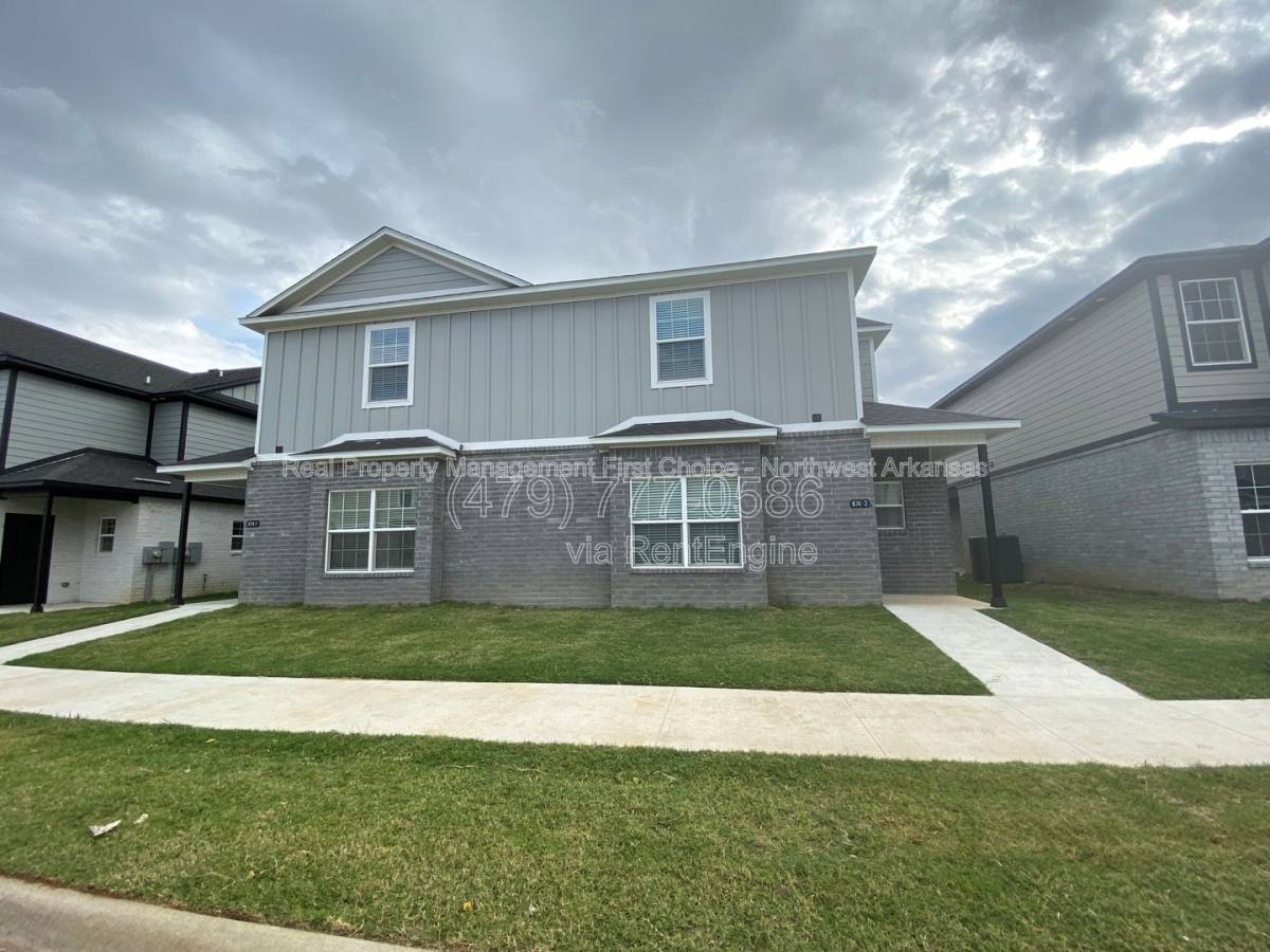 Apartment for rent at 766 S Amarillo Ave #2, Fayetteville, AR 72704