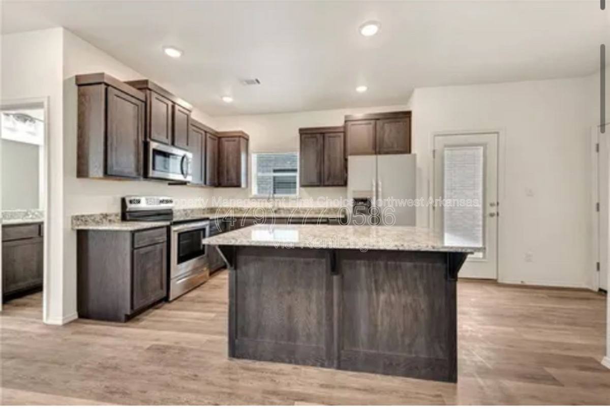 Apartment for rent at 766 S Amarillo Ave #2, Fayetteville, AR 72704