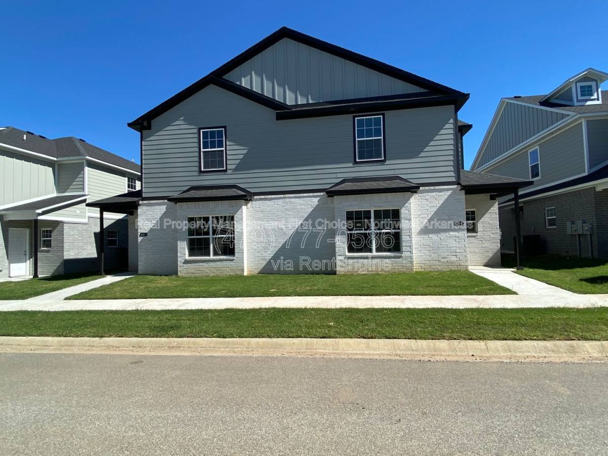 Apartment for rent at 822 S Amarillo Ave #2, Fayetteville, AR 72704