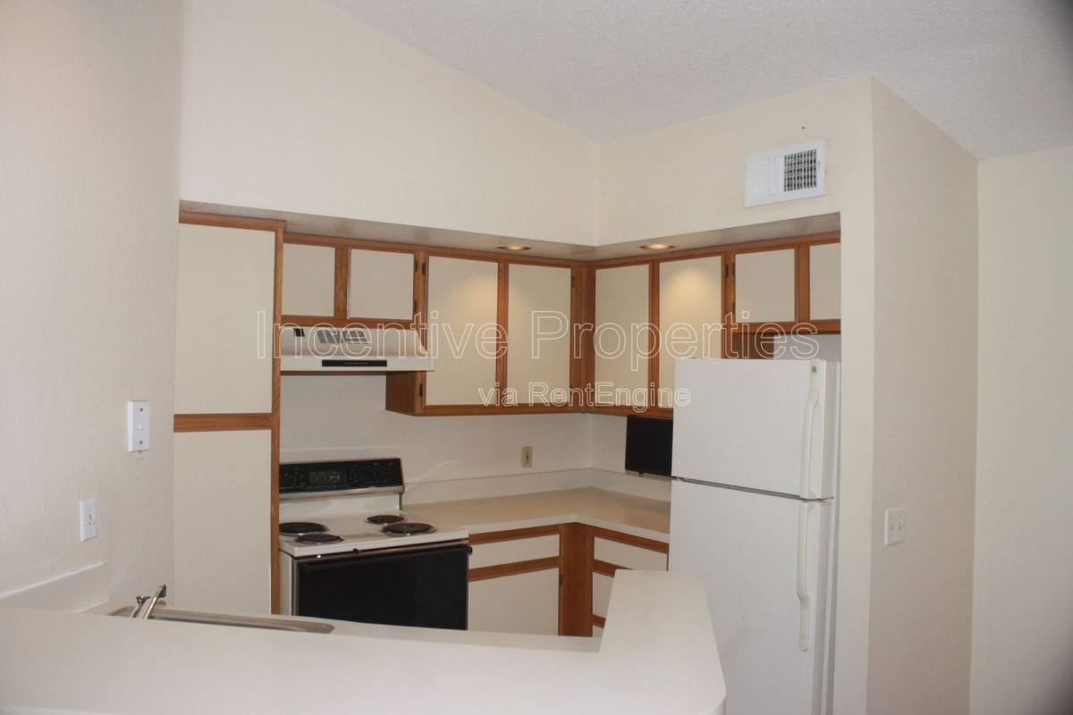 Condo for rent at 4518 Commander Dr #1934, Orlando, FL 32822