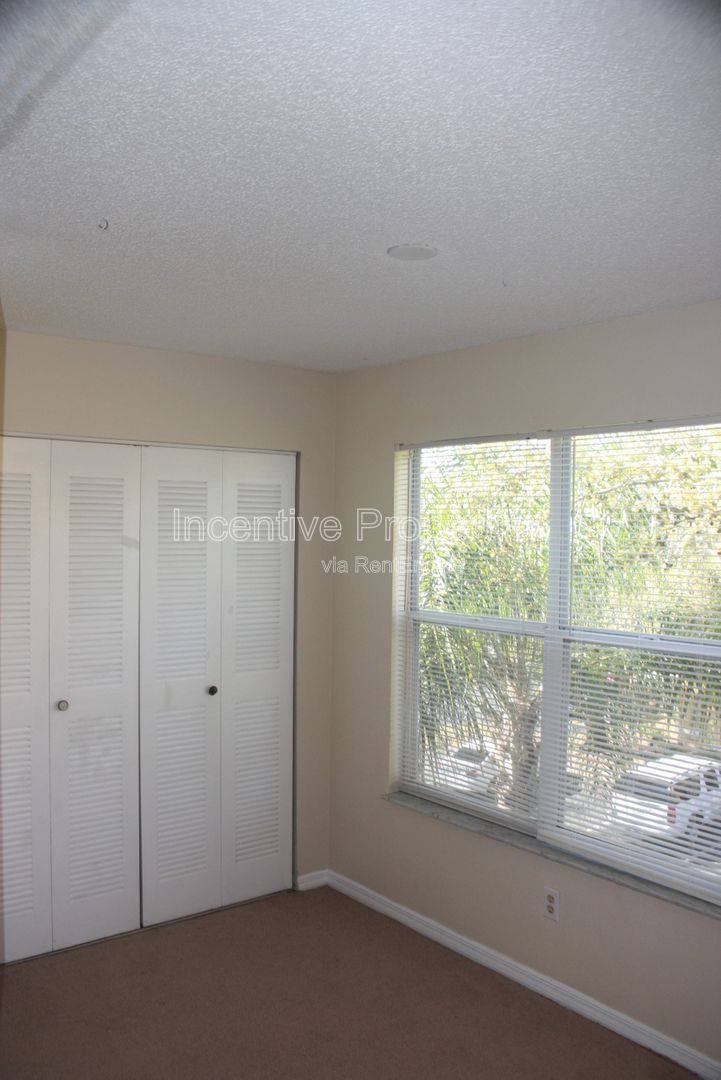 Condo for rent at 4518 Commander Dr #1934, Orlando, FL 32822