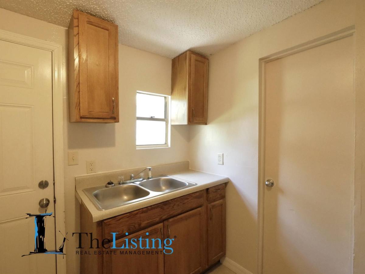 Apartment for rent at 1005 Pine Ave #A, Sanford, FL 32771