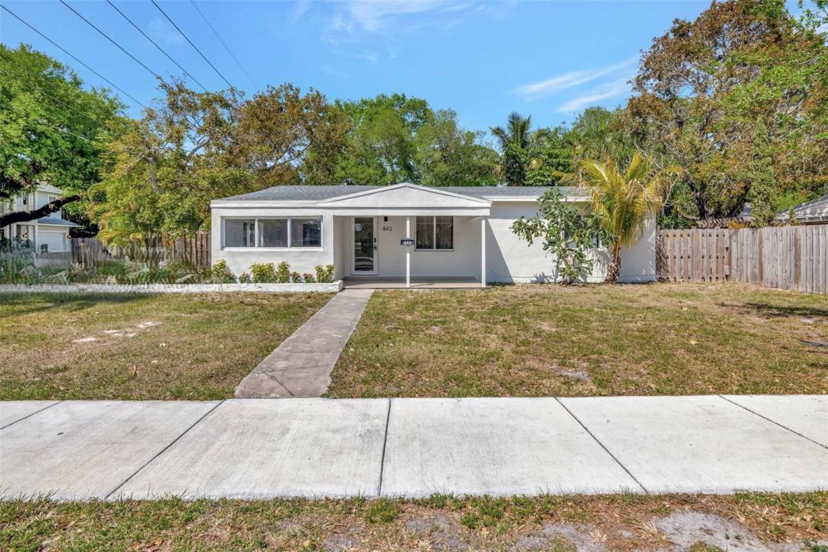 House for rent at 843 SW 20th St, Fort Lauderdale, FL 33315
