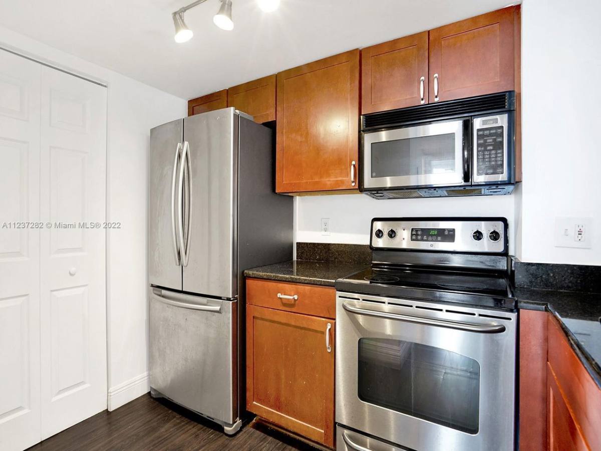 Condo for rent at 770 Claughton Island Dr #1113, Miami, FL 33131