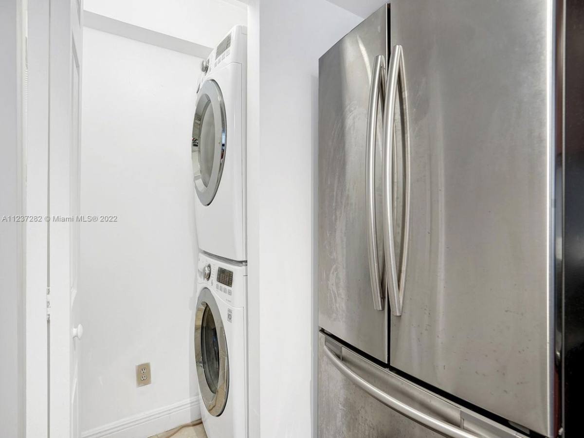 Condo for rent at 770 Claughton Island Dr #1113, Miami, FL 33131
