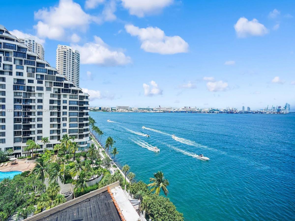 Condo for rent at 770 Claughton Island Dr #1113, Miami, FL 33131