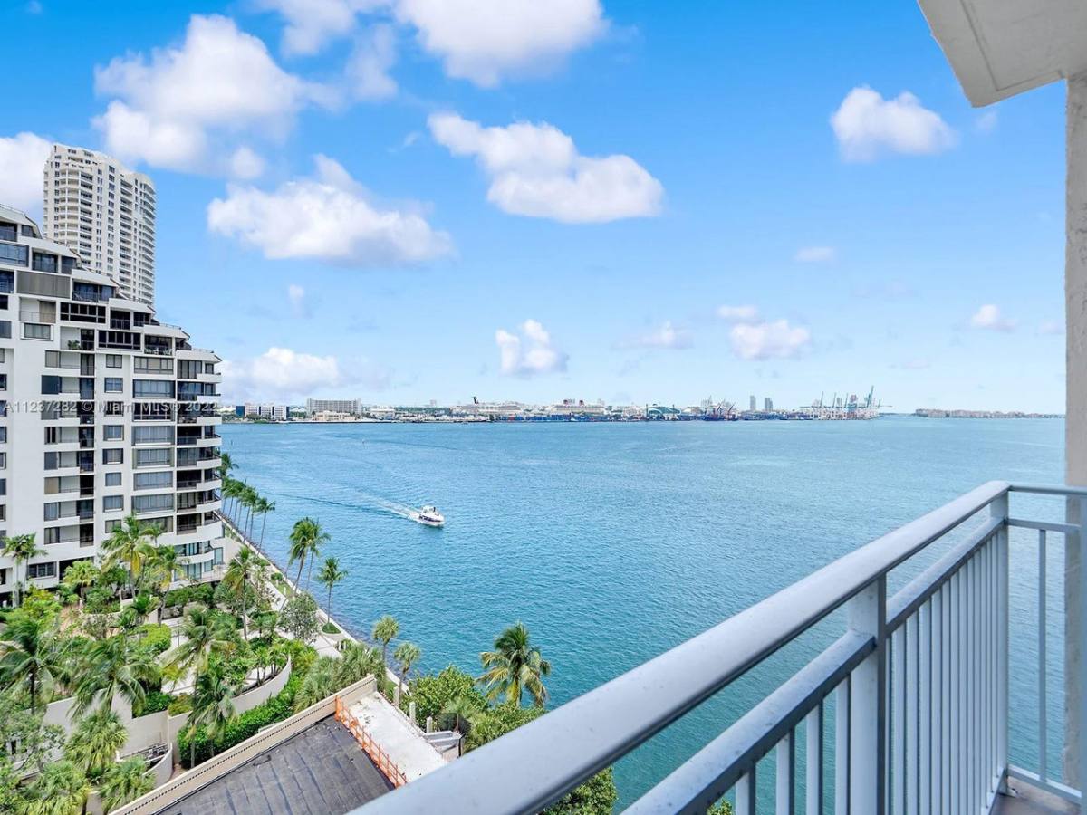 Condo for rent at 770 Claughton Island Dr #1113, Miami, FL 33131