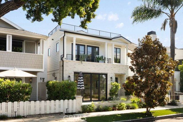 House for rent at 6165 Acacia Ave, Corona Del Mar, CA 92625