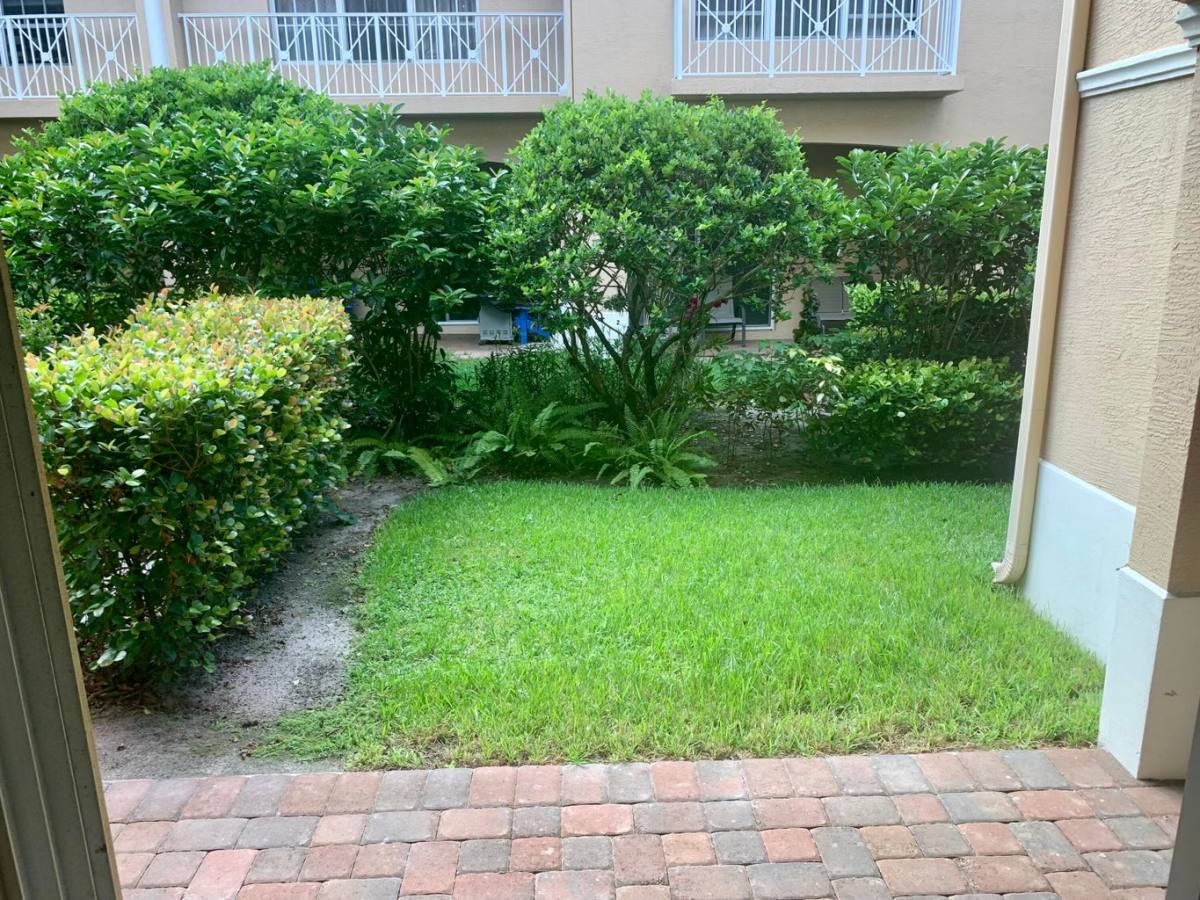 Townhouse for rent at 4805 Sawgrass Breeze Dr, Palm Beach Gardens, FL 33418