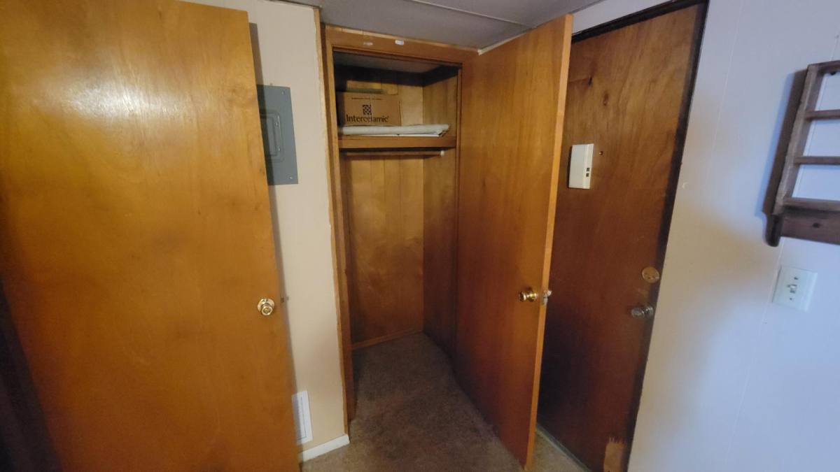 Apartment for rent at 1011 Lincoln St #5, Vermillion, SD 57069