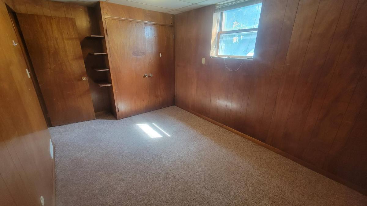 Apartment for rent at 1011 Lincoln St #5, Vermillion, SD 57069
