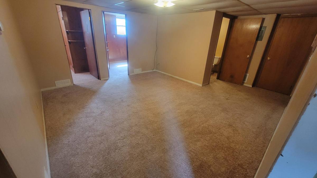 Apartment for rent at 1011 Lincoln St #5, Vermillion, SD 57069
