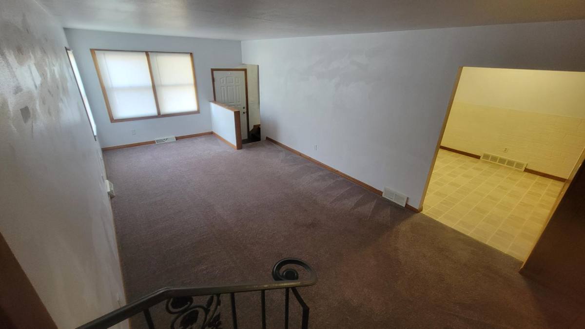Apartment for rent at 1011 Lincoln St #6, Vermillion, SD 57069