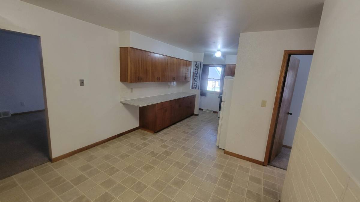 Apartment for rent at 1011 Lincoln St #6, Vermillion, SD 57069