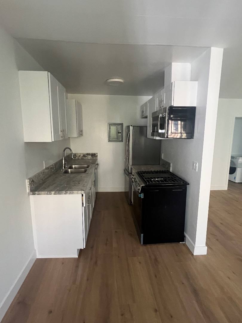 Apartment for rent at 5833 Gregory Ave #7, Los Angeles, CA 90038