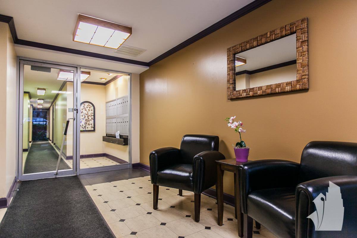 Apartment for rent at 619 Stratford #506, Chicago, IL 60657