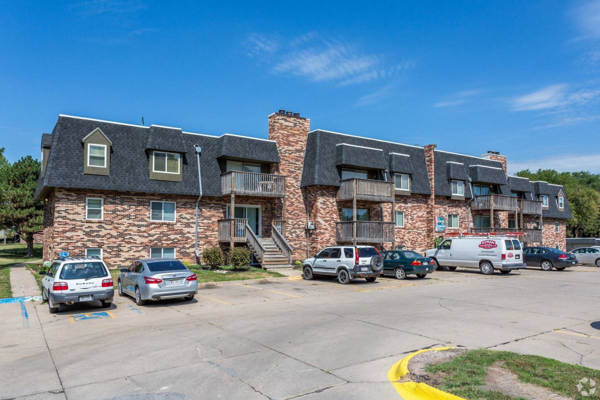 Apartment for rent at New Towne West, 3516 N 102nd Plaza #3, Omaha, NE 68134